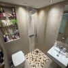 Photo 4: en-suite