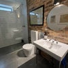 Photo 3: shower room