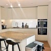Photo 5: Kitchen