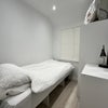 Photo 5: Single room