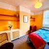Photo 2: Double bedroom