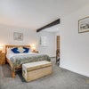 Photo 2: room photo 2