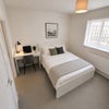 Photo 3: FF - En-suite Bedroom 2 i