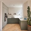 Photo 5: Kitchen 
