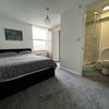 Photo 3: Room 2 ensuite