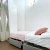 Photo 2: Ensuite