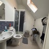 Photo 4: En suite 