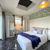 Photo 2: Bedroom