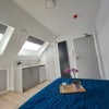 Photo 2: Room 3, en-suite room