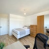 Photo 3: Room 1