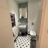 Photo 7: Bathroom, shared with Kayleigh