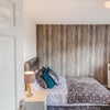 Photo 7: Room 1