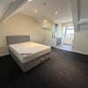 Photo 8: bedoom