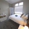 Photo 2: Room 4