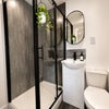 Photo 3: En-Suite