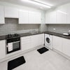 Photo 4: SPACIOUS SHARED KITCHEN