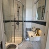 Photo 3: En-suite bathroom 