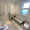 Photo 4: Bathroom