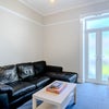 Photo 2: Lounge