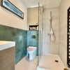 Photo 8: En suite bathroom
