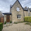 Photo 2: Well maintained country cottage