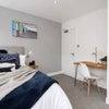 Photo 2: Large double bedroom with en-suite available soon
