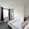 Photo 2: Ensuite-Room