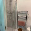 Photo 5: en-suite