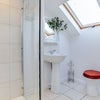Photo 3: en suite bathroom