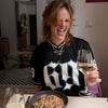 Photo 2: Love a wine and dine 