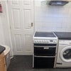 Photo 10: 8 electric hob kitchen