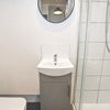 Photo 3: Bathroom