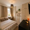 Photo 2: £750 room.