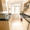 Photo 4: kitchen