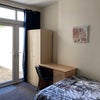 Photo 10: Room 2