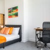 Photo 5: Room 1