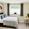 Photo 5: Large double bedroom with en-suite available now