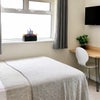 Photo 6: Large double bedroom with en-suite available now