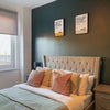 Photo 6: Room 4