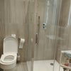 Photo 2: Bedroom 2 en suite bathroom