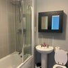 Photo 6: Main Bathroom