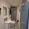 Photo 5: Ensuite toilet