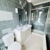 Photo 2: Super Queen Room Double Sink En-suite