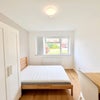 Photo 9: Room 2
