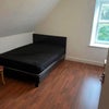 Photo 5: Room 2 - Double bed