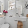 Photo 2: En suite with shower