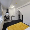 Photo 13: Apartment 4 £900