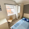 Photo 4: Room 3 - Available 15/10
