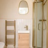 Photo 4: Room 1