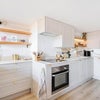 Photo 2: Kitchen